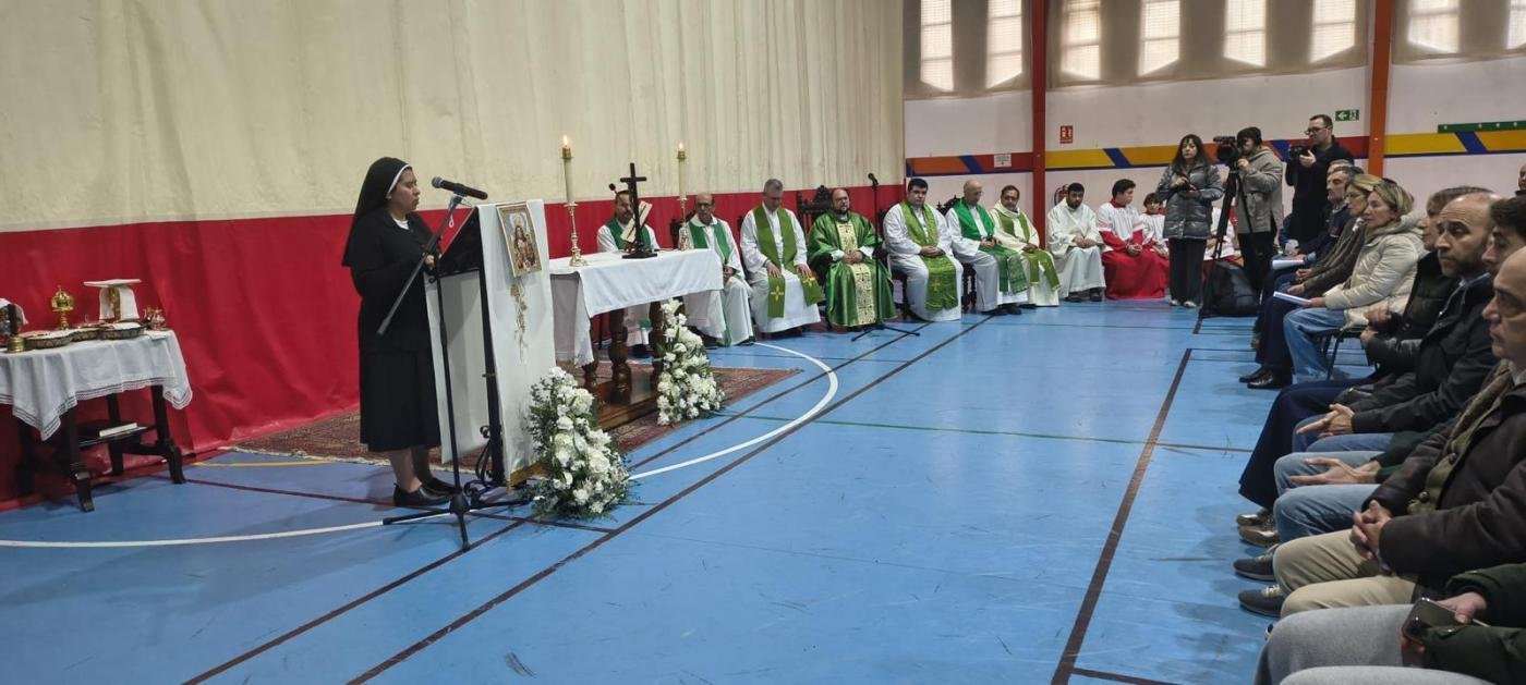 RONDA. El Fuerte acogió la Eucaristía con los vecinos de Grazalema