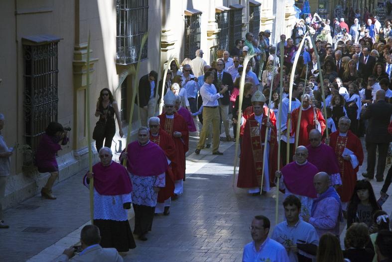 El obispo de Málaga pide cuestionarse sobre Dios