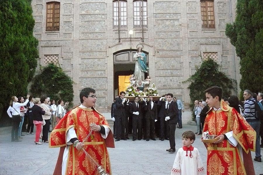 Salida Rosario de la Aurora en el colegio María Inmaculada