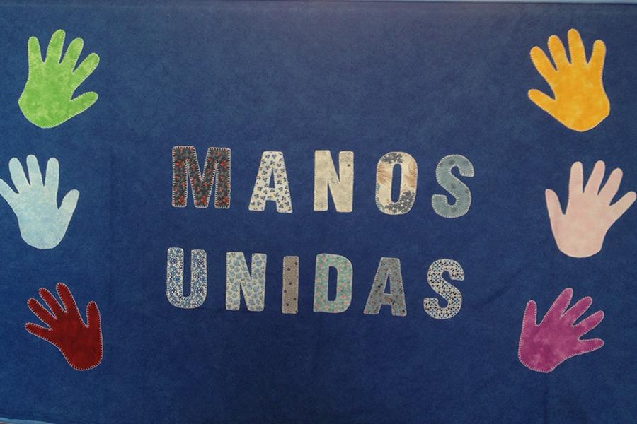 Libros usados para construir una presa en Kenia