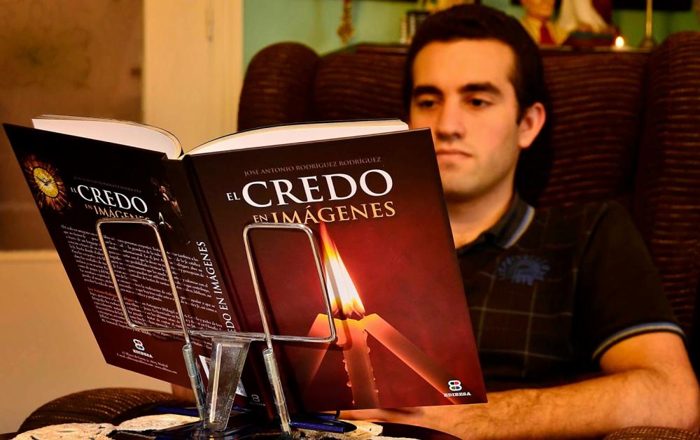 Conferencia sobre fotografía y evangelización