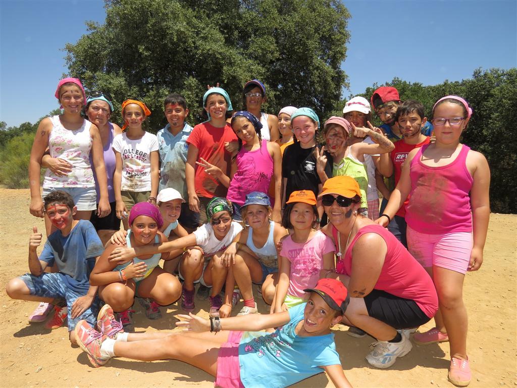 Foto de grupo de los acampados