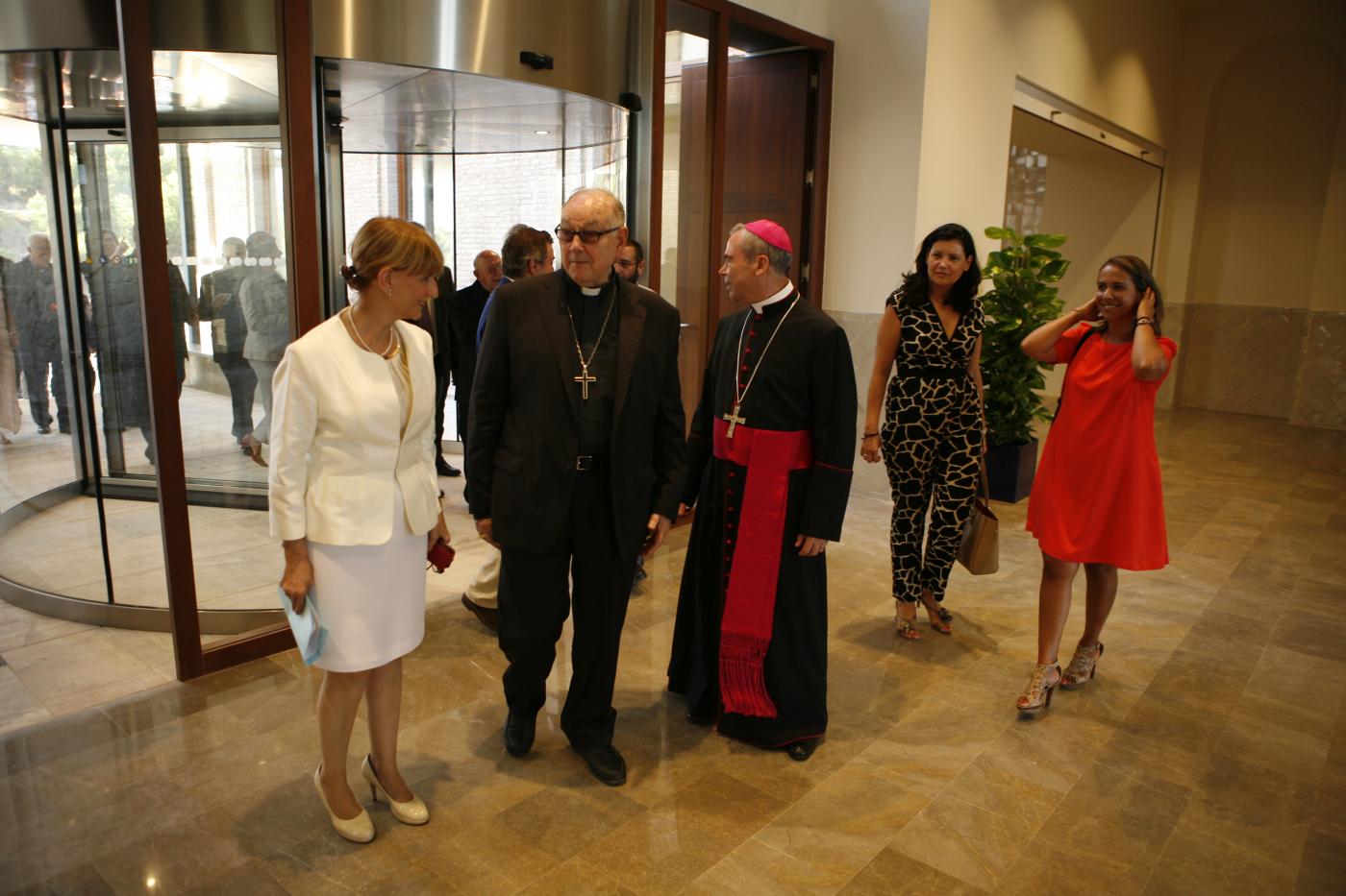 Entrada a la Casa Diocesana