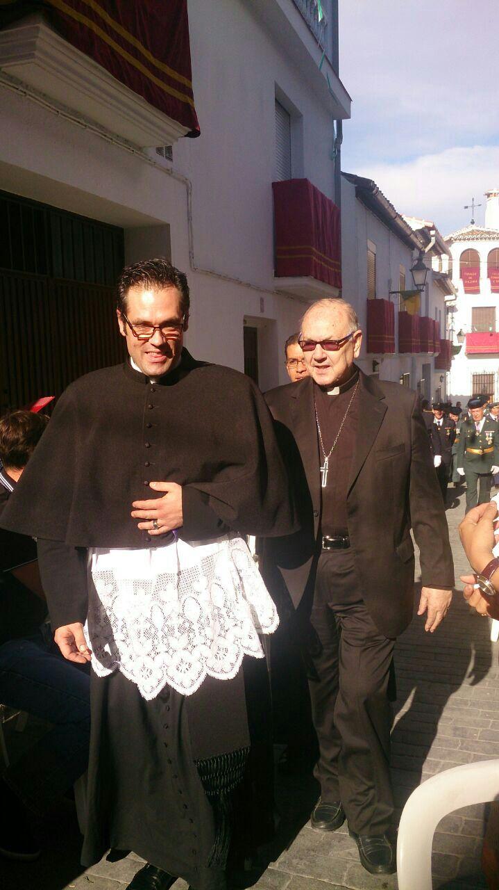 Alfarnate vive un día histórico con su Virgen de Monsalud