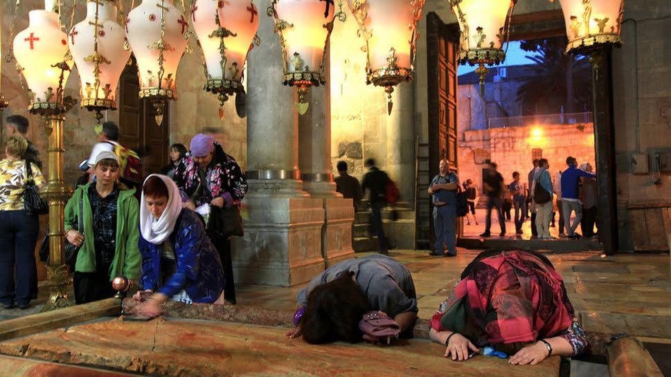 Mons. Shomali: «Los palestinos sienten cerca al Papa»