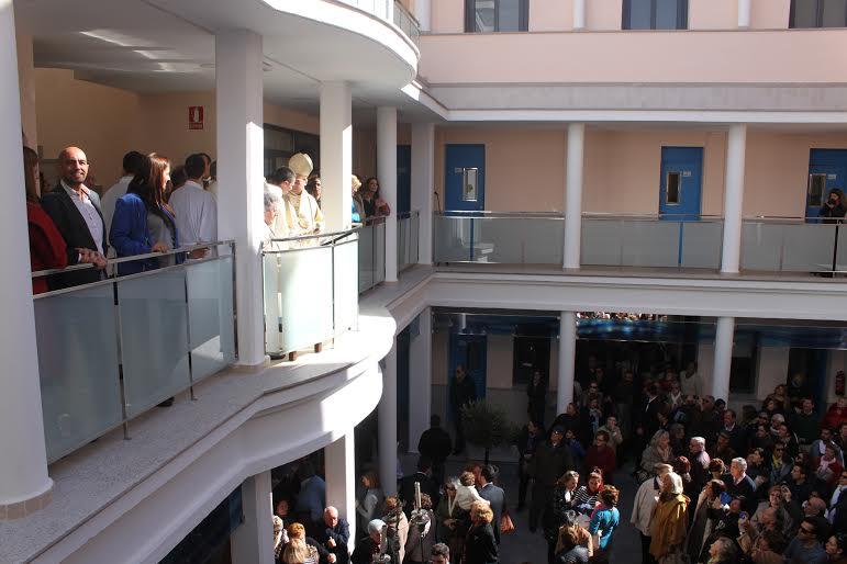 «No arrinconemos la vida cristiana al ámbito de lo privado»