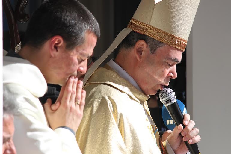 «No arrinconemos la vida cristiana al ámbito de lo privado»