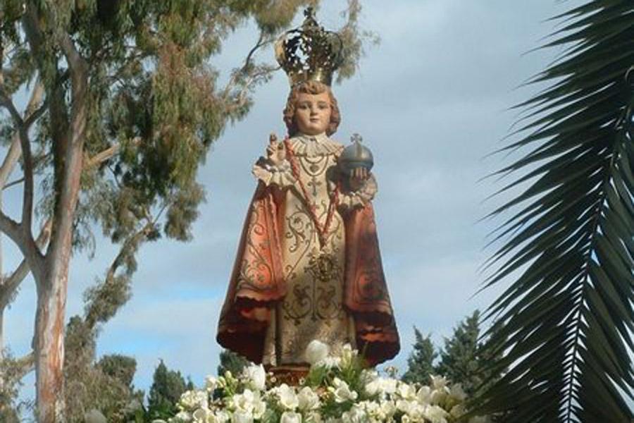 El Niño Jesús de Praga recorre hoy las calles de El Palo