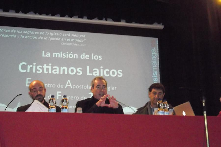 Don Jesús Catalá, durante su ponencia. FOTO: A. MORENO