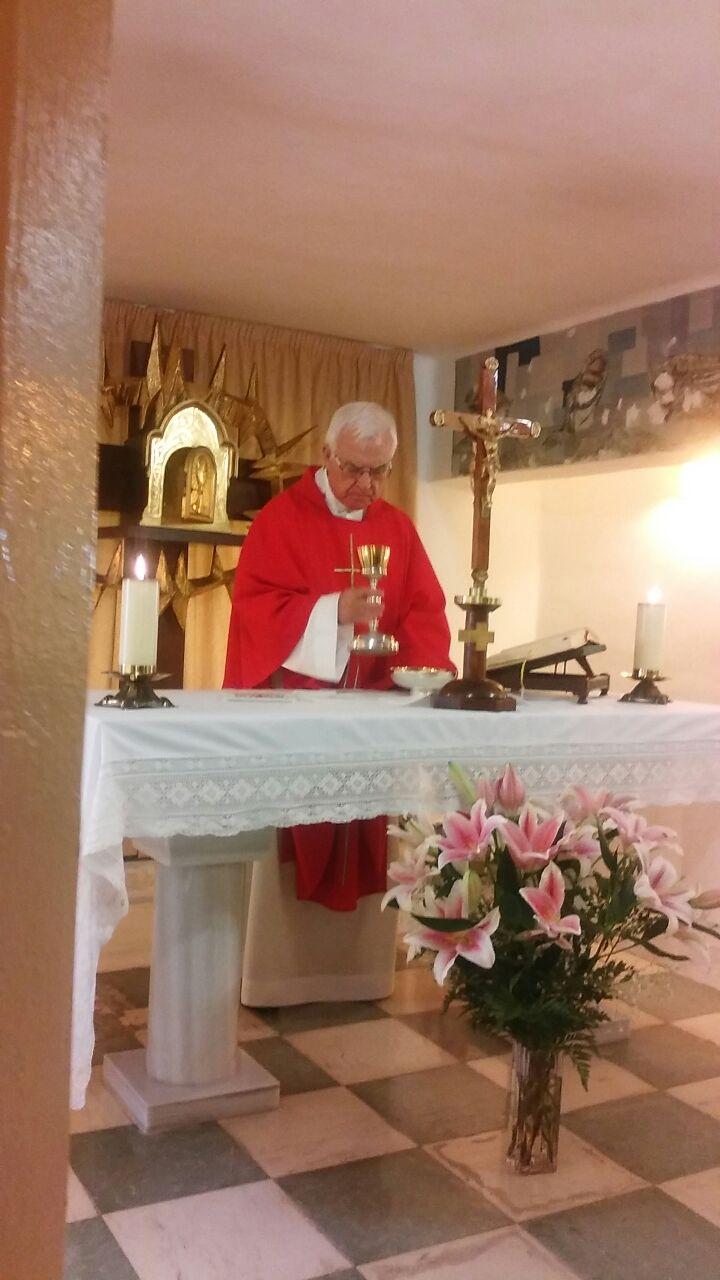 Misa en la Cripta de la parroquia de San Patricio