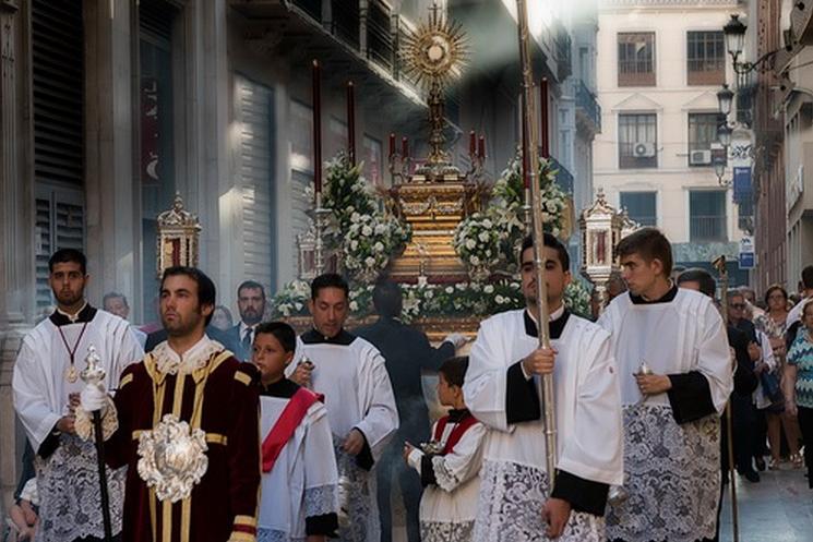 Jesús sacramentado vuelve a las calles de Málaga