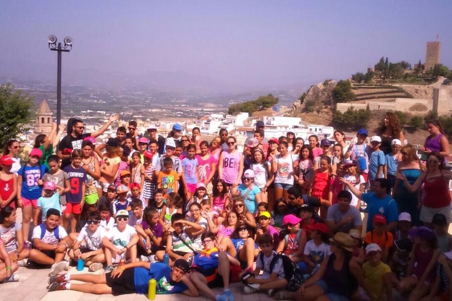 Campamento de verano 2015 organizado por Juventud en Trayamar