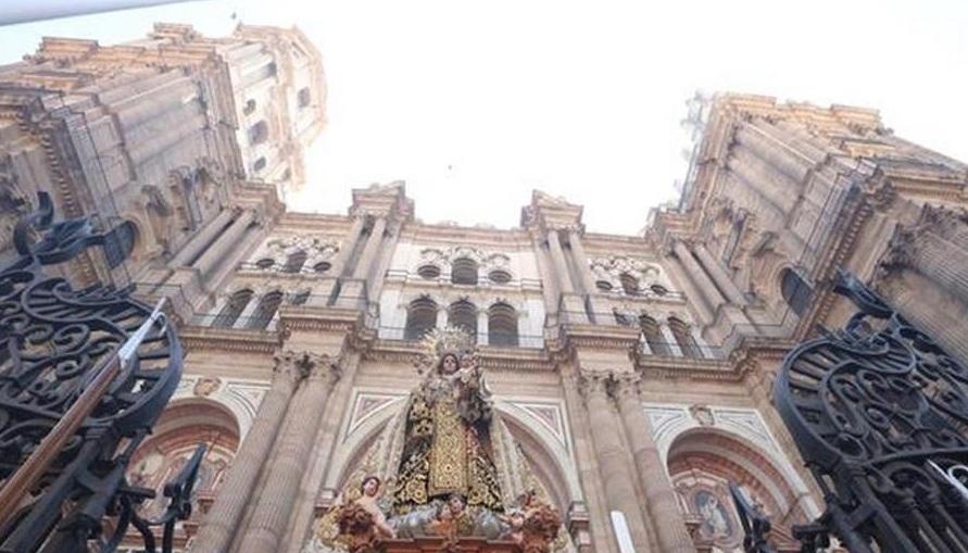 «La devoción a la Virgen del Carmen ha sido providencial»