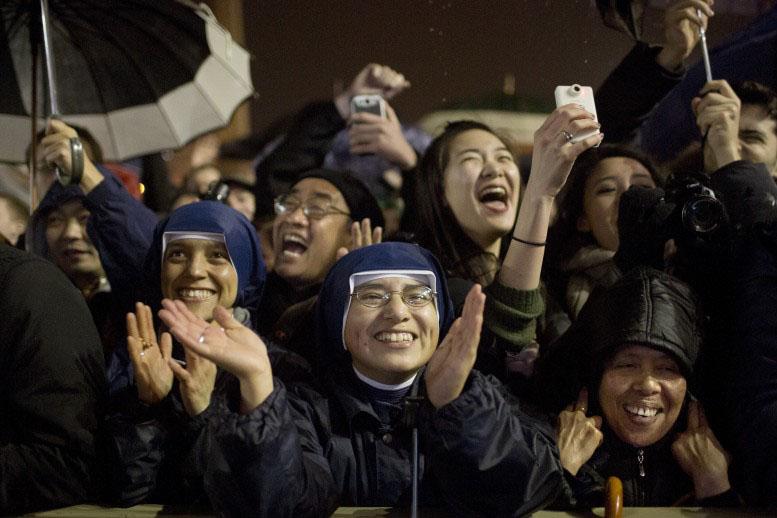 El Espejo: donde hay religiosos, siempre hay alegría