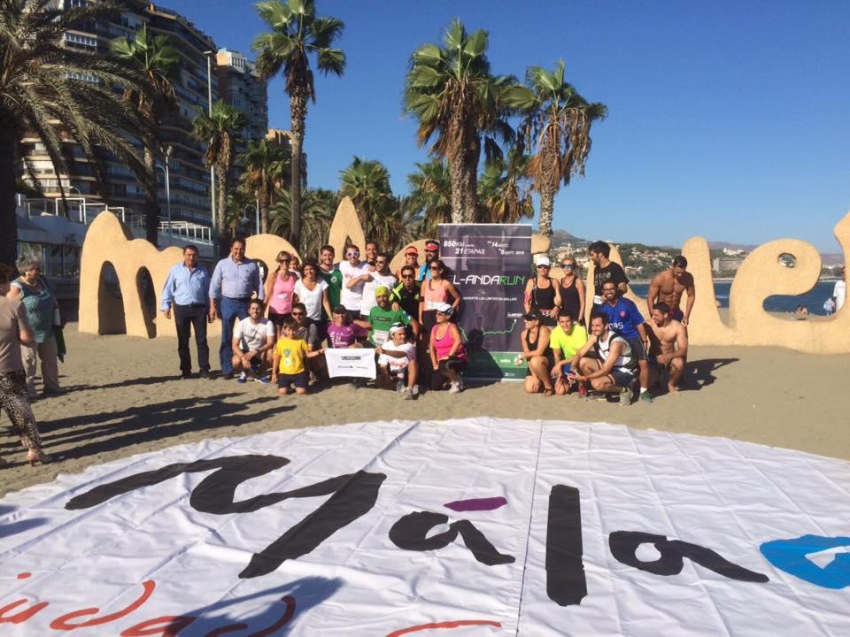 El deportista celebra su llegada a Málaga FOTO: FACEBOOK