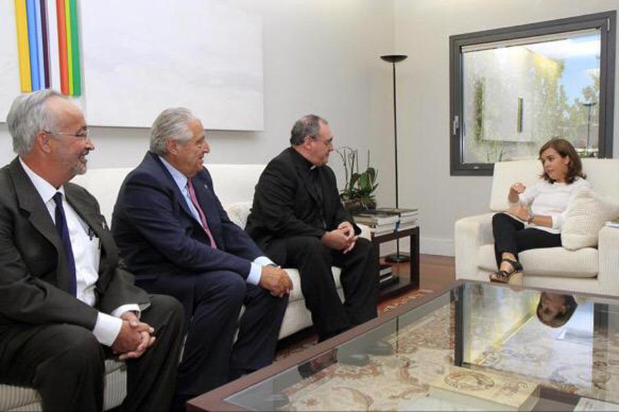 La Iglesia impulsa una acción generosa y coordinada a los refugiados