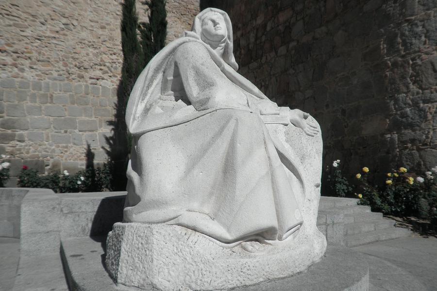 Conferencia sobre santa Teresa en la parroquia de San Gabriel