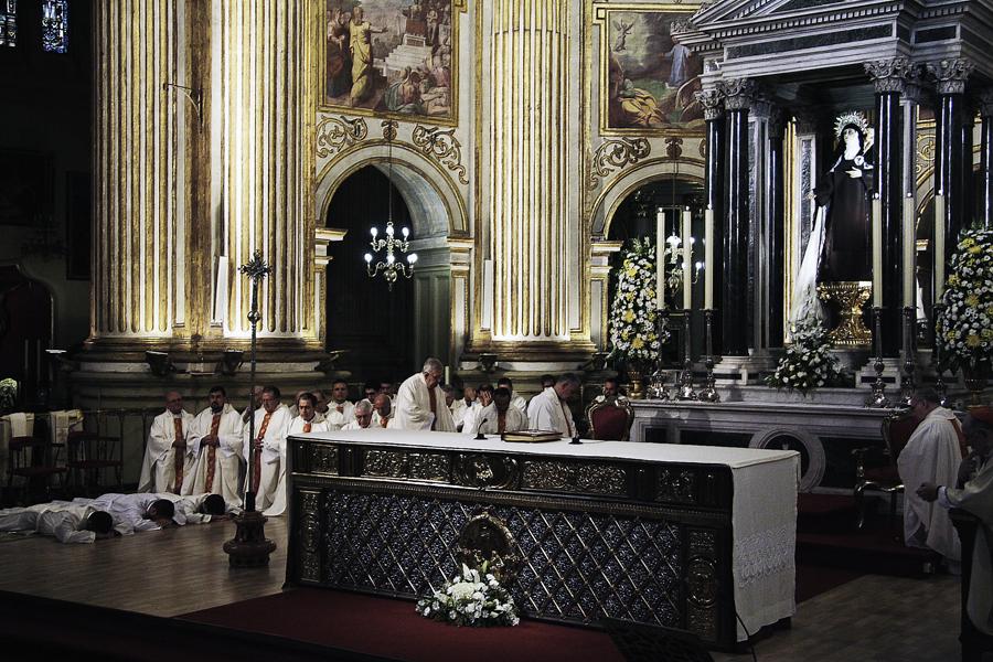 Daniel Martín, Fernando Luque y Francisco Ruiz en su ordenación como diáconos