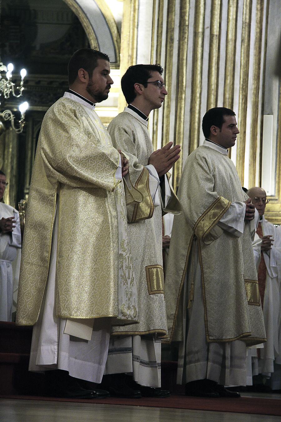 Daniel Martín, Fernando Luque y Francisco Ruiz en su ordenación como diáconos