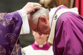 El papa Francisco en la celebración del Miércoles de Ceniza