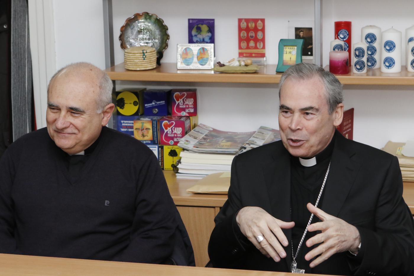 Visita del Sr. Obispo a la sede de Manos Unidas. FOTO. S. FENOSA