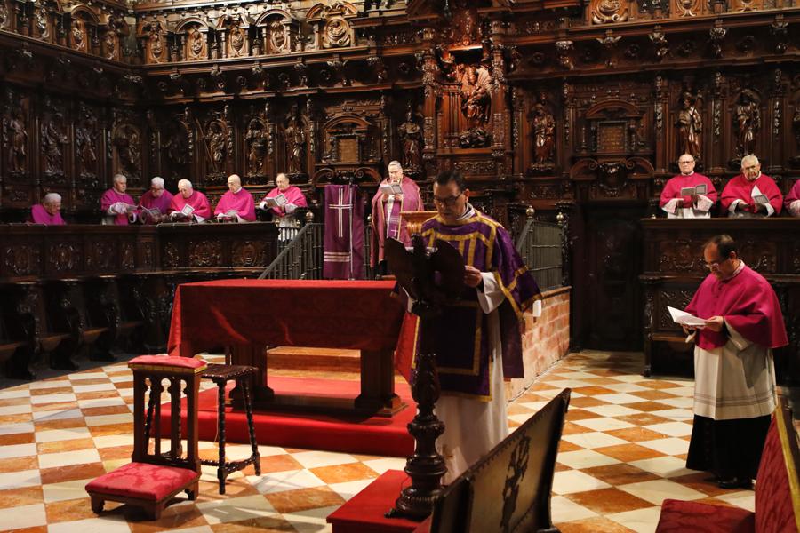 GALERÍA. Miércoles Santo en la Catedral