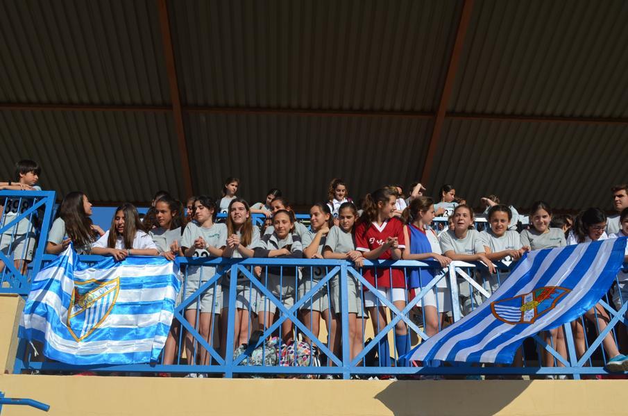 Niños en la competición del colegio Sagrada Familia El Monte