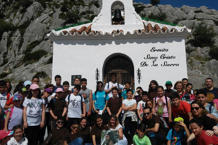 Los jóvenes del arciprestazgo de Álora peregrinan al Valle de Abdalajís