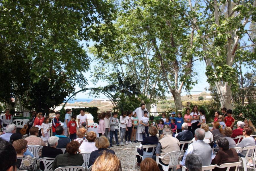 Participantes en la convivencia de El Salvador en Trayamar