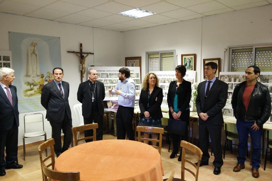 Visitando la escuela primigenia que dio lugar al Colegio Juan Pablo II