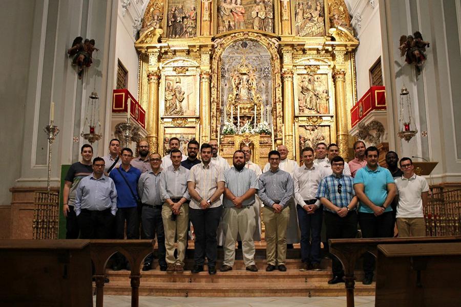 El Seminario peregrina al Santuario de la Victoria
