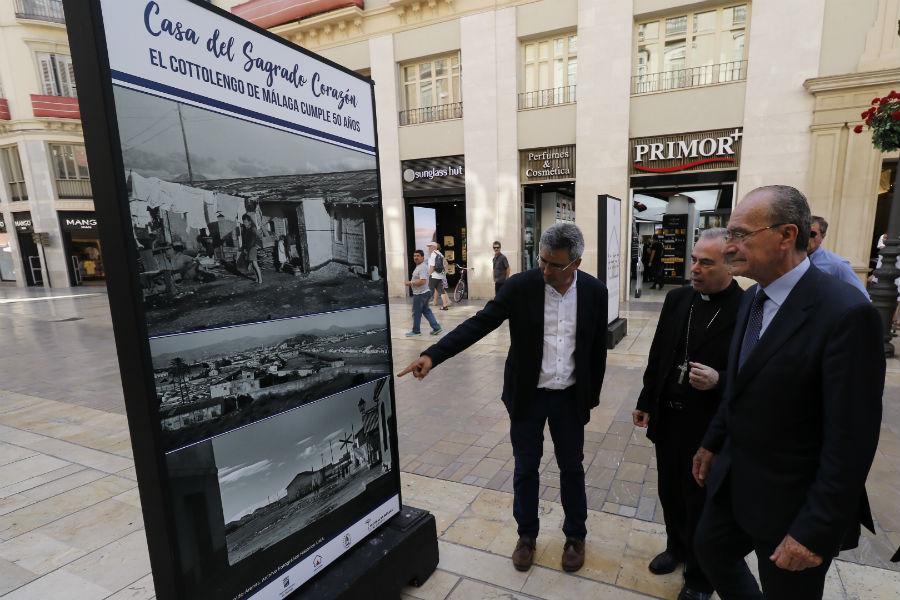 Exposición en calle Larios