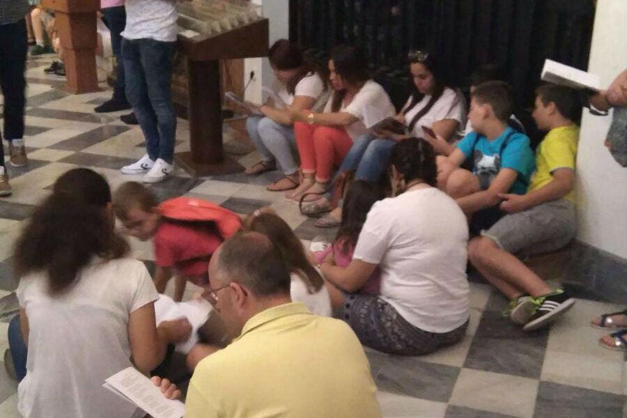 Fieles del arciprestazgo de Fuengirola-Torremolinos