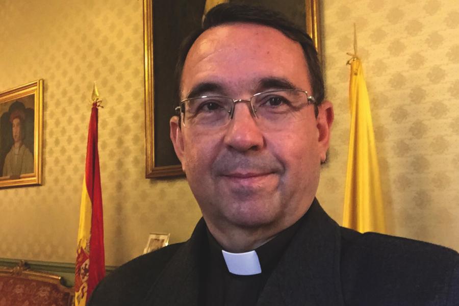 Pablo R. Panaderos: «La asistencia religiosa es un derecho del militar»