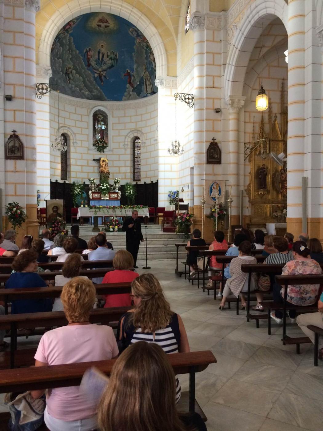 Encuentro del Sr. Obispo con catequistas y voluntarios de las parroquias de Melilla