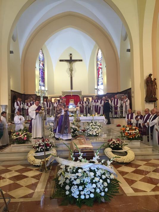 El Sr. Obispo ha presidido la Misa córpore insepulto. FOTO. M. A. GALLARDO