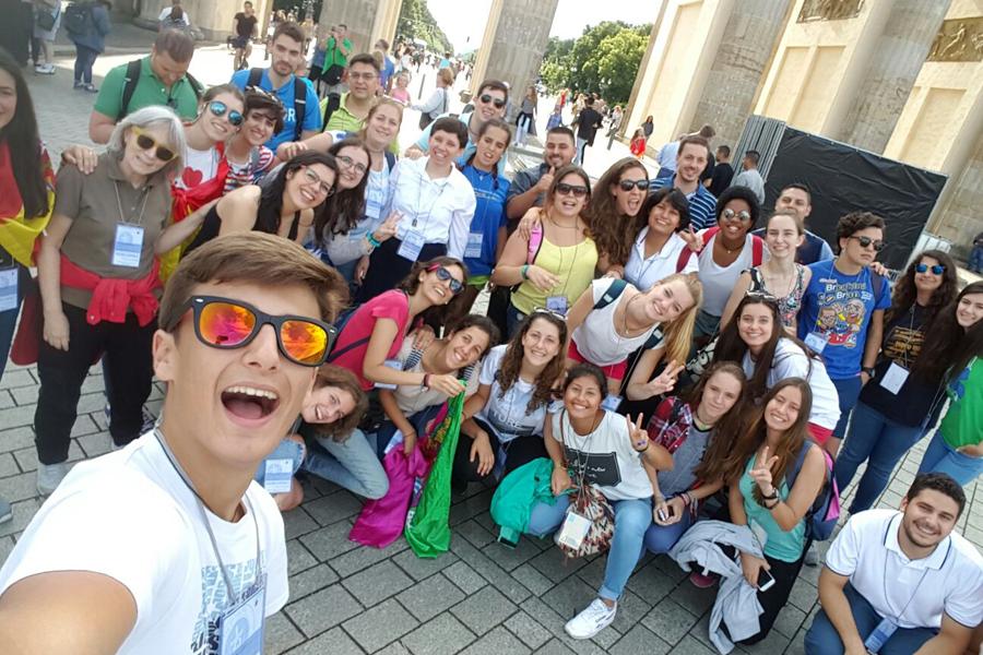 Toque de atención a los mayores