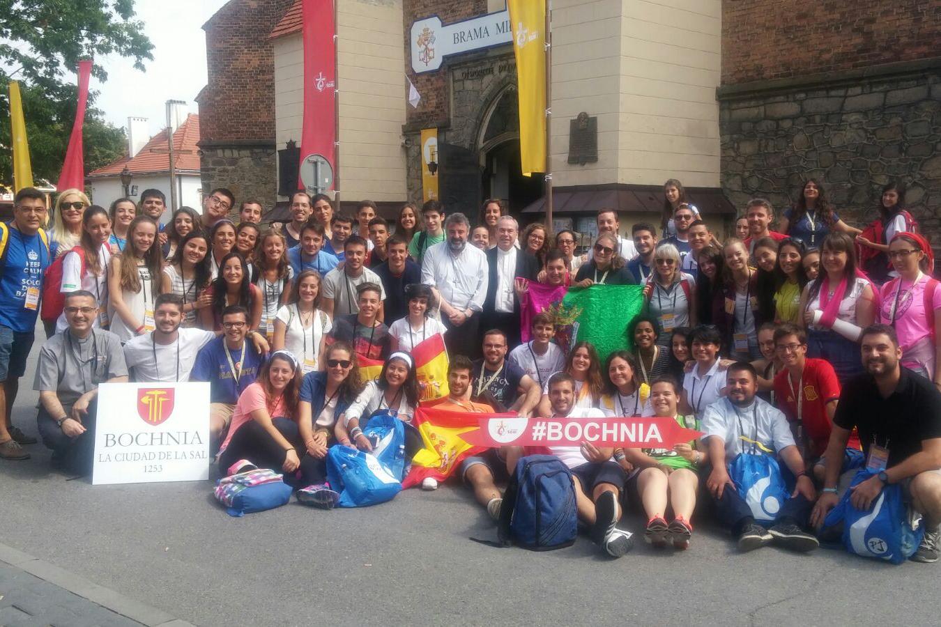 Jóvenes de la Diócesis de Málaga, junto al Sr. Obispo, en Bochnia, camino de la JMJ Cracovia 2016