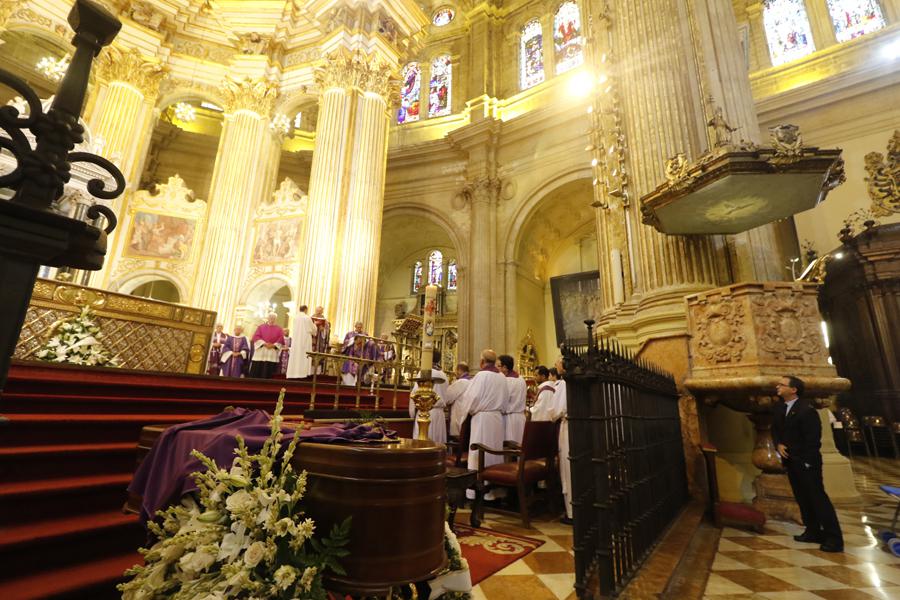 Homilía y semblanza en el funeral del deán de la Catedral