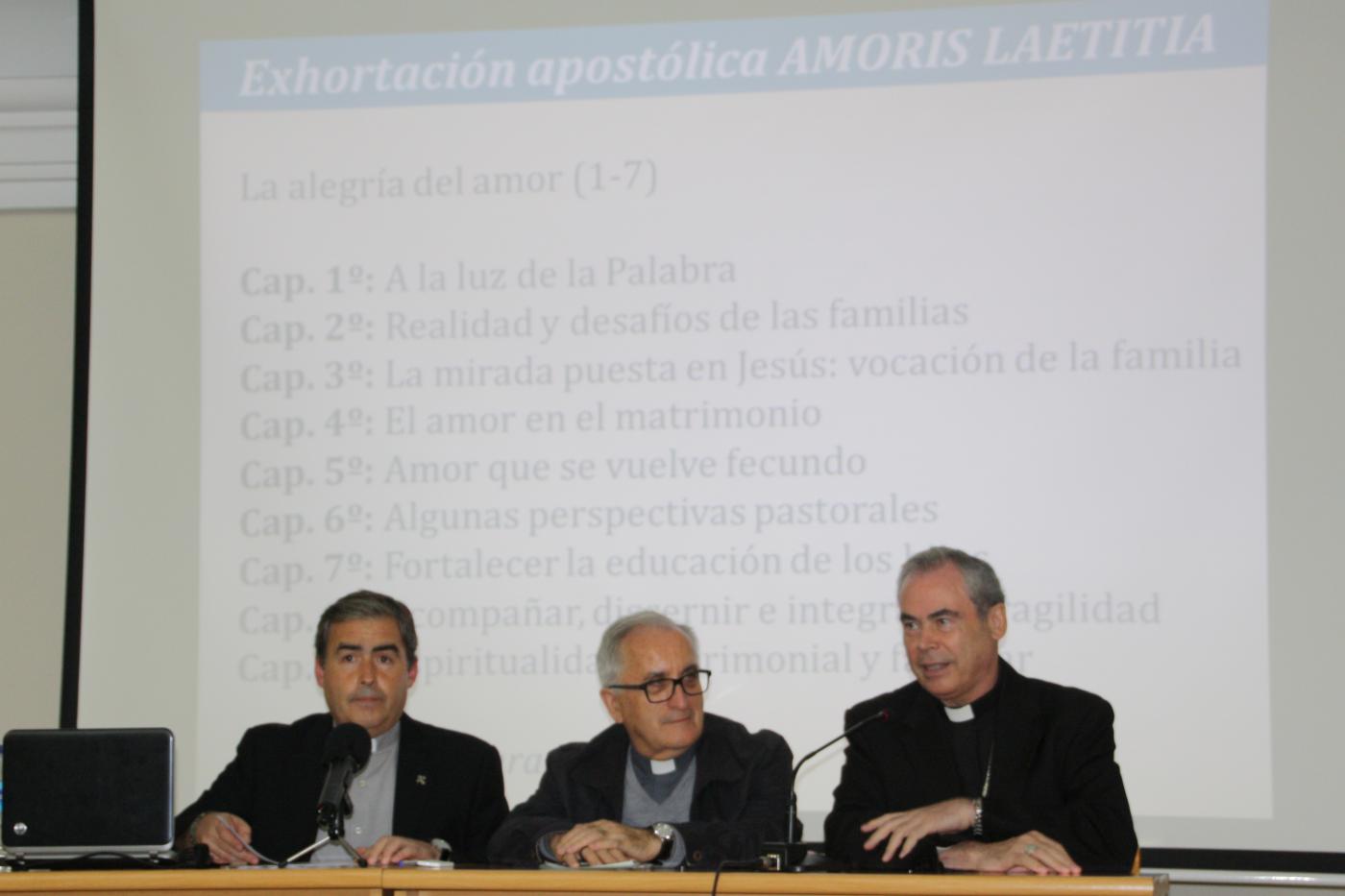 Conferencia de Javier Guerrero sobre "Amoris laetitia"