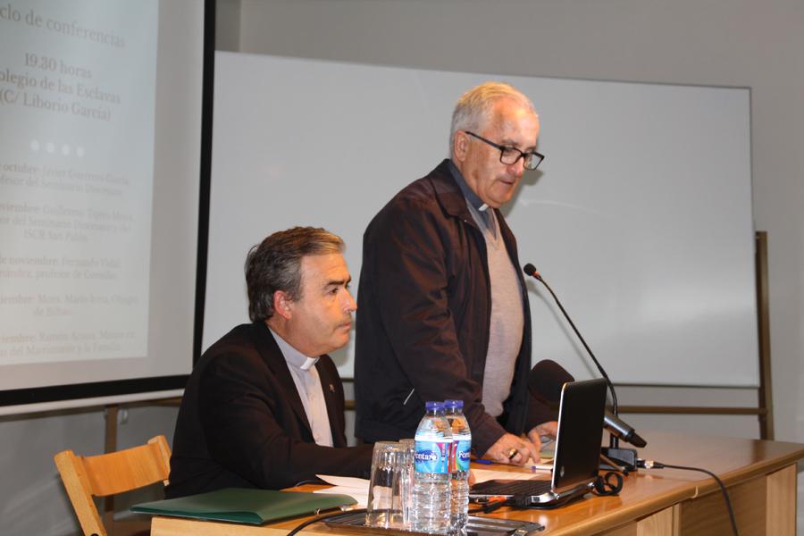 Conferencia de Javier Guerrero sobre "Amoris laetitia"