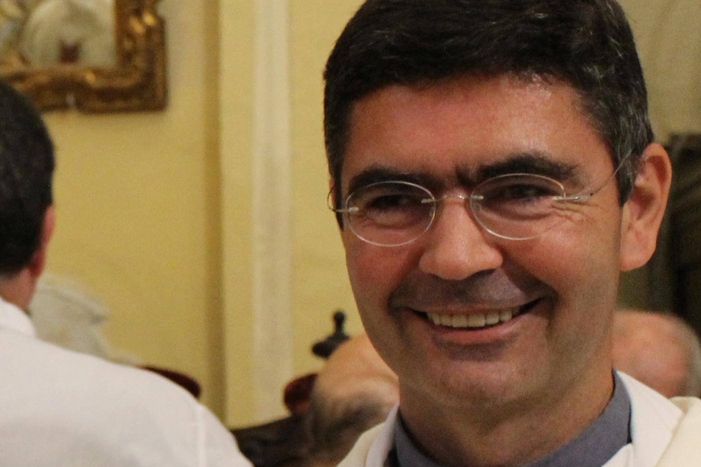 El sacerdote José Emilio Cabra defiende su tesis doctoral el 15 de noviembre