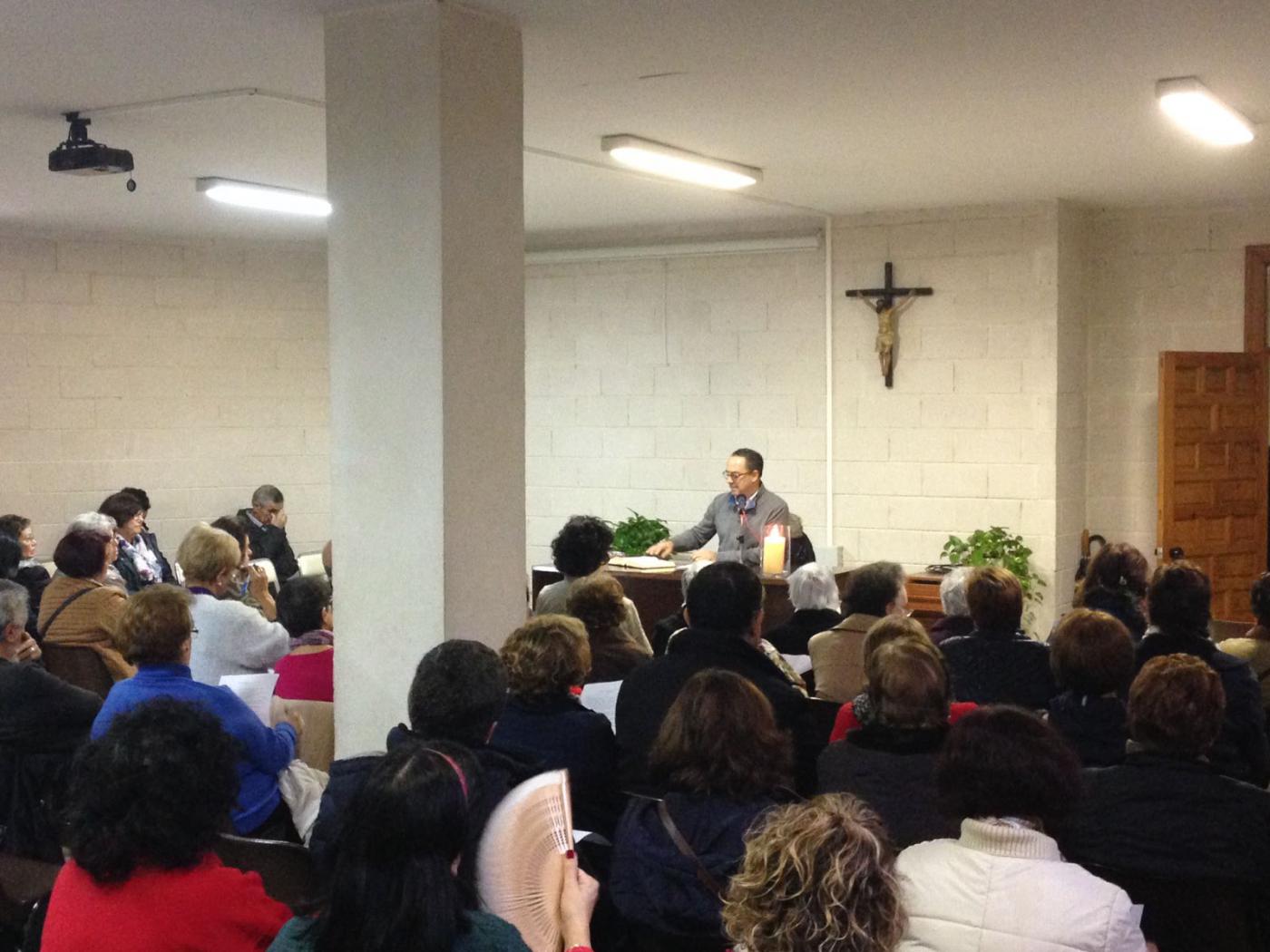 Ángel Antonio Chacón, durante la charla