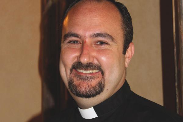 Emilio López: «La Biblia es la carta de amor de Dios Padre para nosotros»