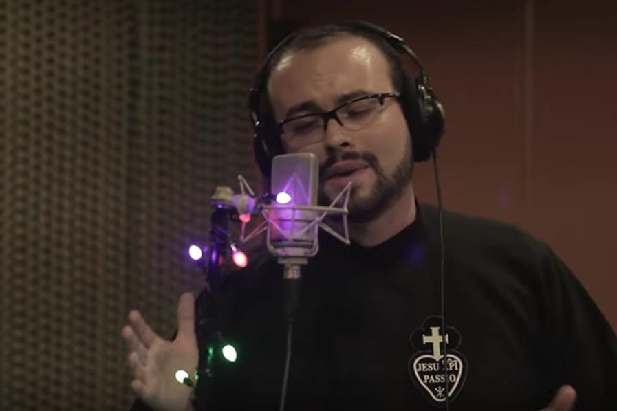 Los Pasionistas cantan a María