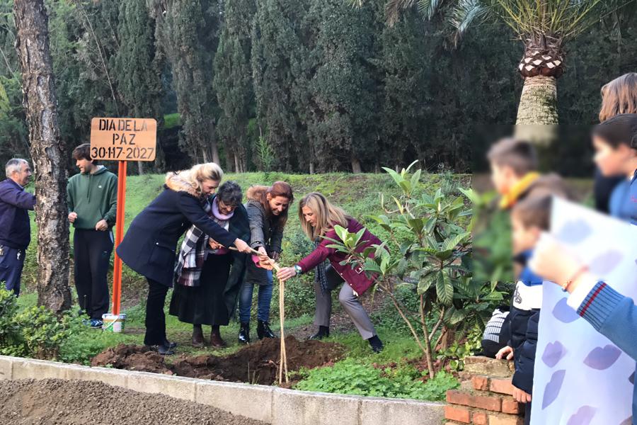 El Colegio Sagrada Familia "El Monte" celebra el Día de la Paz
