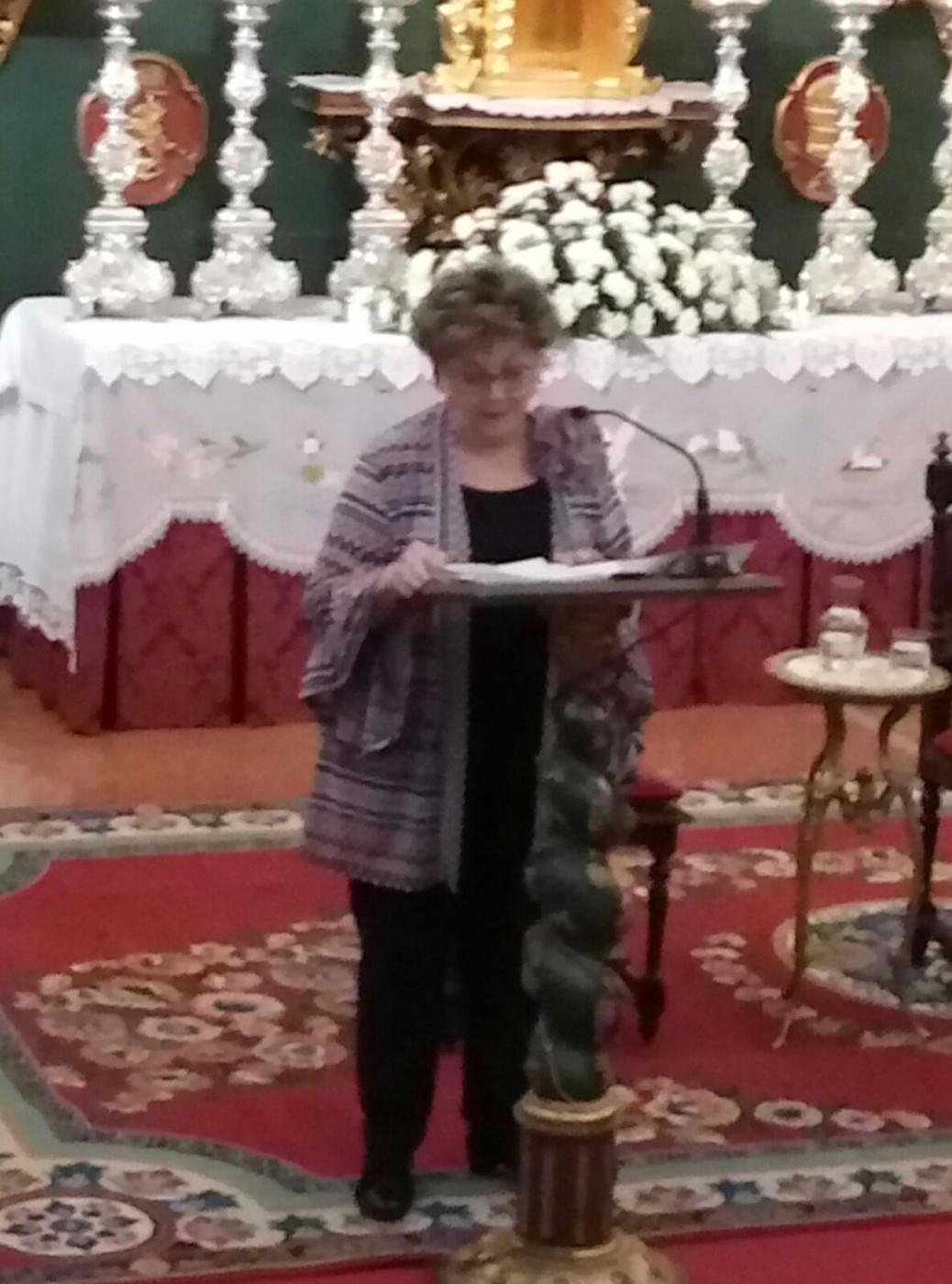 Paloma Gómez Borrero en el recital lírico "Ave María Gratia Plena" en la ermita de los Remedios de Vélez-Málaga