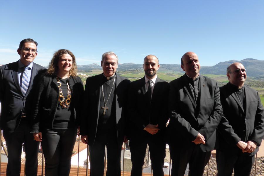 Inauguración de la visita a las cornisas de Santa María la Mayor de Ronda