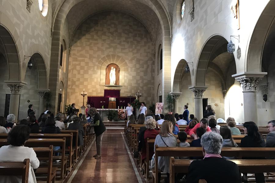 Preparan la Semana Santa en el Colegio sagrada Familia "El Monte" // E. TENZA