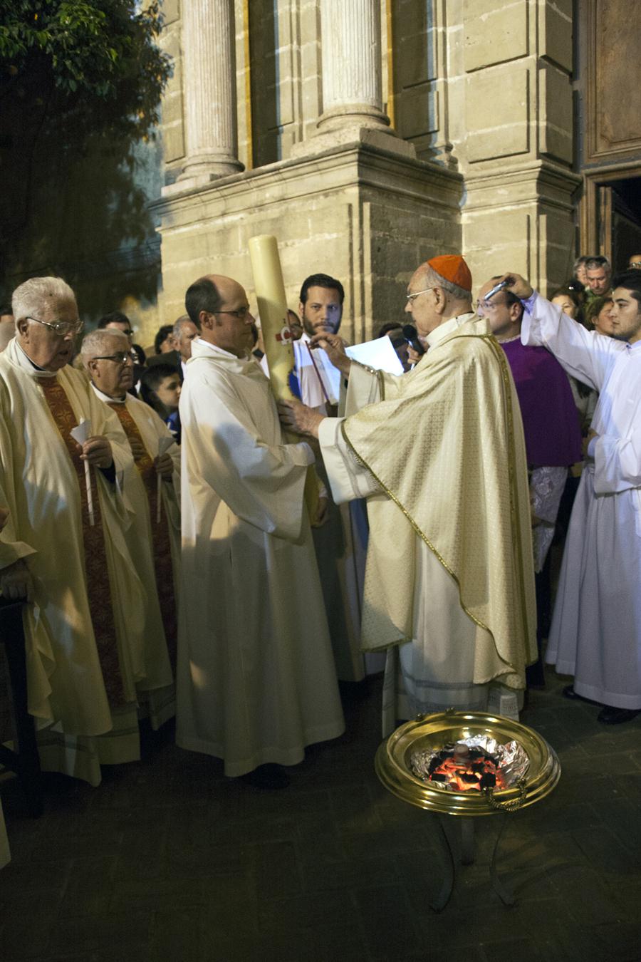 Vigilia Pascual en la Catedral de Málaga // M. ZAMORA